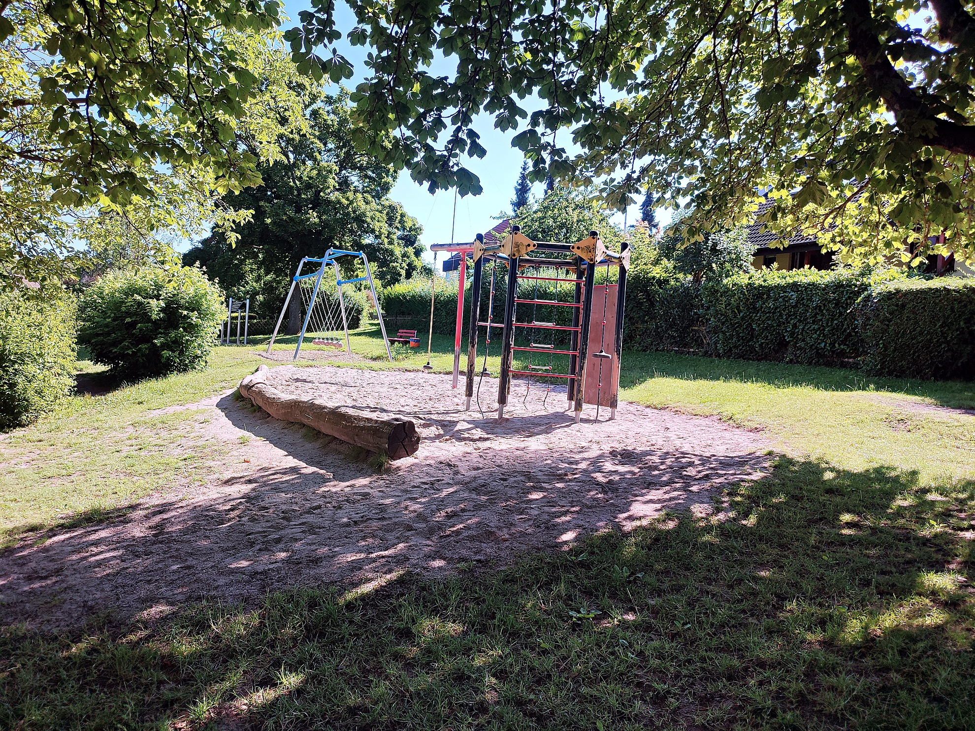 mutschelbacher Grundschul-Spielplatz