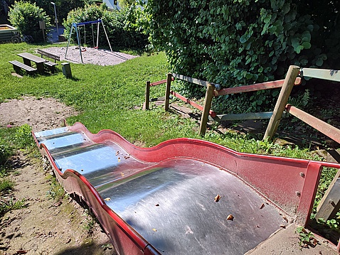 Mutschelbach Spielplatz in der Au