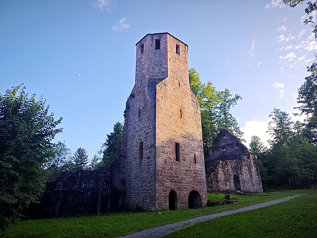 St. Barbara Ruine in Langensteinbach